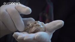 World's largest known freshwater pearl to go under the hammer News Clip