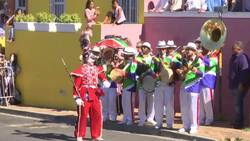 Harry, Meghan visit South Africa's oldest mosque Instructional Video