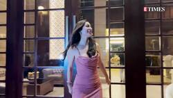 Paps sing 'Happy Birthday' for Sophie Choudry as she cuts cake on her special day News Clip