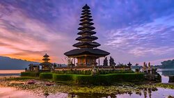 4K Timelapse Movie Sunrise Scene of Pura Ulun Danu Bratan Temple, Bali, Indonesia Stock Footage