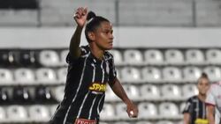 CLEAN : Corinthians women's team thrash Uruguay's Nacional 8-0 and protest against "racism" News Clip