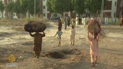 Pakistan floods: Anger grows over slow relief as victims struggle News Clip