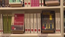 CLEAN : Large-print bookstore opens in Paris News Clip