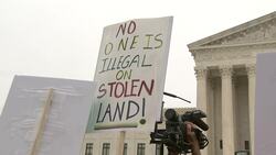 US court weighs status of young immigrants Instructional Video