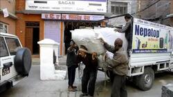 CLEAN : Nepal's porters shoulder the burden of lon News Clip