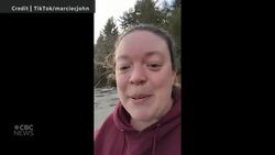 #TheMoment a woman found her wallet 8 months after losing it in the ocean News Clip