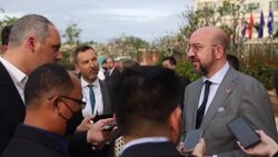 CLEAN : EU chief urges China to push Moscow over international law News Clip