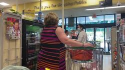 CLEAN : US supermarkets reserve exclusive shopping hours for high risk groups News Clip