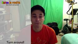How to say "Turn around!" in Spanish (Día 112) Instructional Video