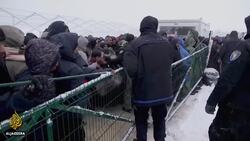 ‘We will die’: Hundreds of refugees freezing in Bosnia camp News Clip