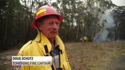 Volunteer firefighters ward off Australia's blazes News Clip