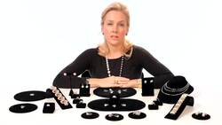 Alternative Stone Options for Engagement Rings Instructional Video