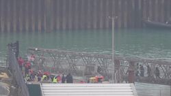 People thought to be migrants brought in to Dover News Clip