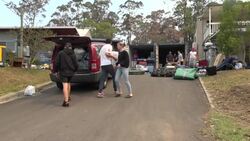 CLEAN : Australia's bushfire crisis turns off tourists News Clip