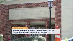 Croton-Harmon students head back to school with new cellphone policy News Clip
