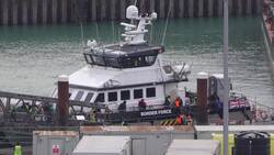 Border force bring suspected migrants ashore News Clip