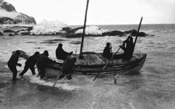Ernest Shackleton on his South Polar Expedition (1910) Instructional Video