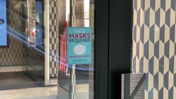 VOICED : Varios estados en EEUU dejarán de exigir mascarilla en interiores News Clip