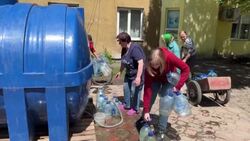 CLEAN : Ukrainian town of New York comes under Russian assault News Clip