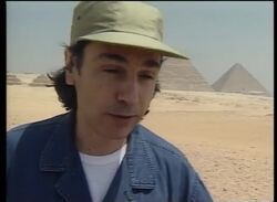 ENTERTAINMENT WEEKLY: EGYPT: JEAN MICHEL JARRE Instructional Video