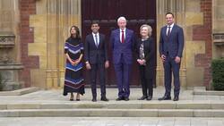 Clintons pose with Prime Minister and Taoiseach in Belfast News Clip