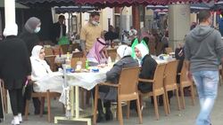 CLEAN : Kuwait ramps up virus measures as cases jump News Clip