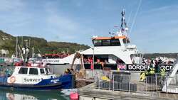 Suspected migrants continue amid spell of good weather in Kent News Clip