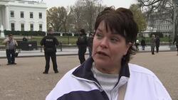 White House visitors pay tribute to G.H.W. Bush News Clip