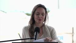 Jolie visits camp on Colombia-Venezuela border Instructional Video