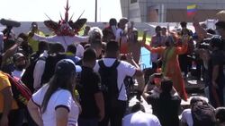 CLEAN : Fans and relatives celebrate return of Venezuelan triple jump gold medallist Rojas News Clip