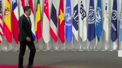 Shinzo Abe and Guiseppe Conte handshake News Clip