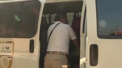 CLEAN : 460 migrants from Honduras deported by Mexican authorities News Clip