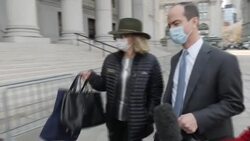 Eva Andersson-Dubin arriving at Court News Clip