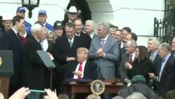 VOICED : Trump firma el T-MEC el nuevo tratado comercial con Mexico y Canada News Clip