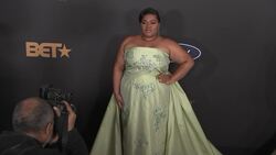 Jamie Foxx, Lizzo and Sterling K. Brown among parade of stars on Image Awards arrivals line Instructional Video