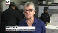 Formerly homeless make Thanksgiving shelter meals Instructional Video