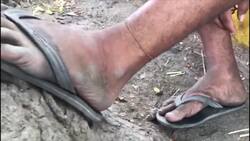 India's migrant workers journey home amid lockdown News Clip