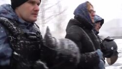 CLEAN : Russia: Dozens detained at Moscow Ukraine protests News Clip