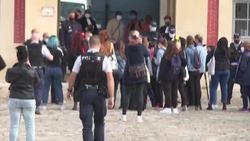 CLEAN : In Versailles, feminists protest alleged "rape" of a young girl by firemen News Clip