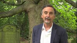 Professor calls on Covid-19 patients to participate in sniffer dog trial News Clip