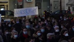 CLEAN : In Versailles, catholics pray to bring mass back despite lockdown News Clip