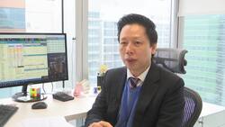 HKong shares plunge over virus pandemic concerns Instructional Video