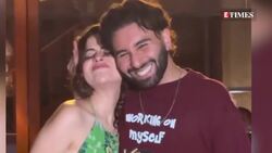 Is Uorfi Javed Getting Married? Orry's Hilarious Response! News Clip