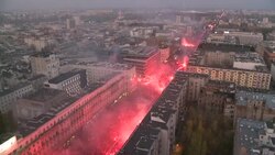 CLEAN : Polish far right groups march filling Warsaw streets with red smoke News Clip