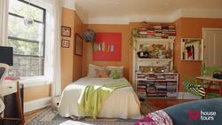 Inside a $1500 Brooklyn Studio Apartment | House Tours Instructional Video