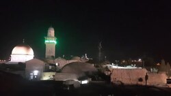 CLEAN : View of al-Aqsa mosque as Israeli police and Palestinian worshippers clash News Clip