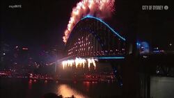 Riot of fireworks rings in new year in Sydney, Australia News Clip