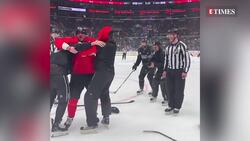 Justin Bieber 'Fights' With Ex NHL Player Jeremy Roenick During LA Charity Hockey Game | WATCH Instructional Video