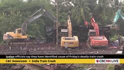Indian train crash caused by signal error, railway officials say News Clip