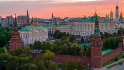 Moscow's History Awakens: Drone Journey Above the Kremlin Stock Footage